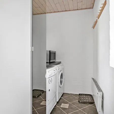 Dom wakacyjny Beautiful In With Sauna *